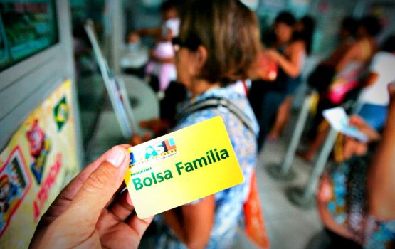 Beneficiários do Bolsa Família precisam atualizar cadastro em Parauapebas Beneficiários do Bolsa Família precisam atualizar cadastro em Parauapebas