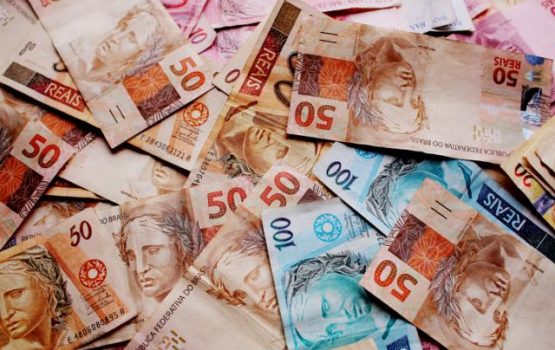 Governo estuda mudanças no aumento do salário mínimo; veja como pode funcionar Governo estuda mudanças no aumento do salário mínimo; veja como pode funcionar