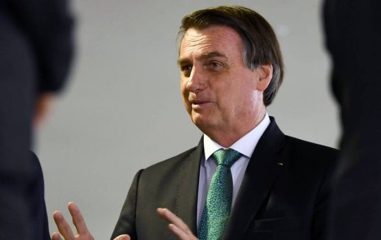 Bolsonaro defende Moro e comenta sobre jornalista Glenn Greenwald: ‘talvez pegue uma cana aqui no Brasil' Bolsonaro defende Moro e comenta sobre jornalista Glenn Greenwald: ‘talvez pegue uma cana aqui no Brasil'