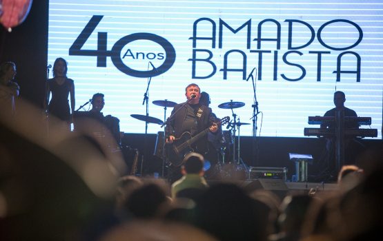 Amado Batista realiza abertura oficial do aniversário de 40 anos de Serra Pelada Amado Batista realiza abertura oficial do aniversário de 40 anos de Serra Pelada