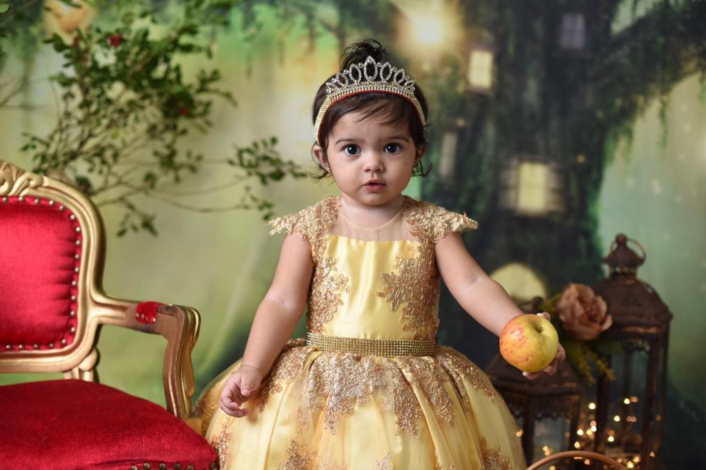 Felicidades e feliz aniversário para a princesinha Laura Felicidades e feliz aniversário para a princesinha Laura