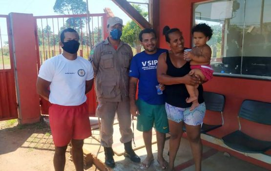 Militares dos Bombeiros salvam criança vítima de engasgamento em Tucuruí Militares dos Bombeiros salvam criança vítima de engasgamento em Tucuruí